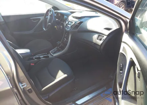 2015 Hyundai Elantra Se z USA, uszkodzony, nr VIN 5NPDH4AE5FH613254